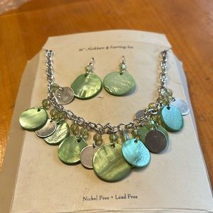 Beautiful lime green shell with silver in between